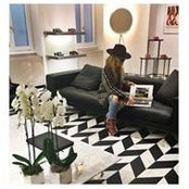 Sabrina Laurora's photo