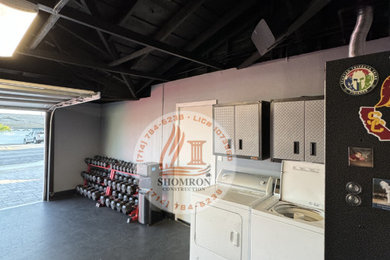 Example of a garage design in Orange County
