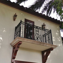 balcony supports
