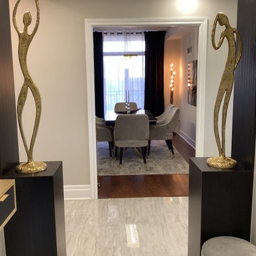 CONDO ENTRYWAY