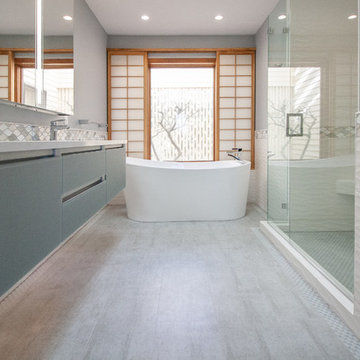 Cool & Modern Master Bath | Portland, Oregon