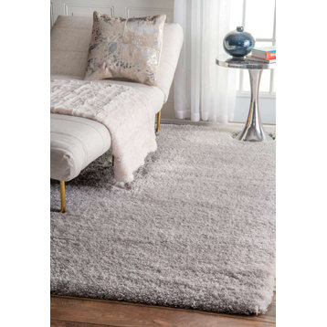 Soft and Plush Cloudy Solid Shag Rug, Silver, 5'3"x7'6"