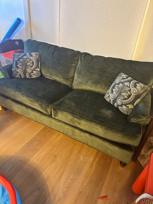 Are mismatched sofas a good idea in a small living room?