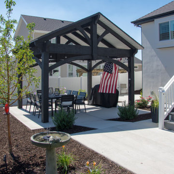 Black and White Pavilion Kit w/Wood-to-Wood Connections