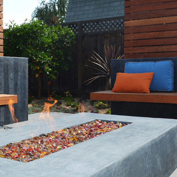Modern Outdoor Living Room w/ Hidden Storage