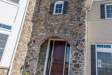 Entryway - traditional entryway idea in Baltimore