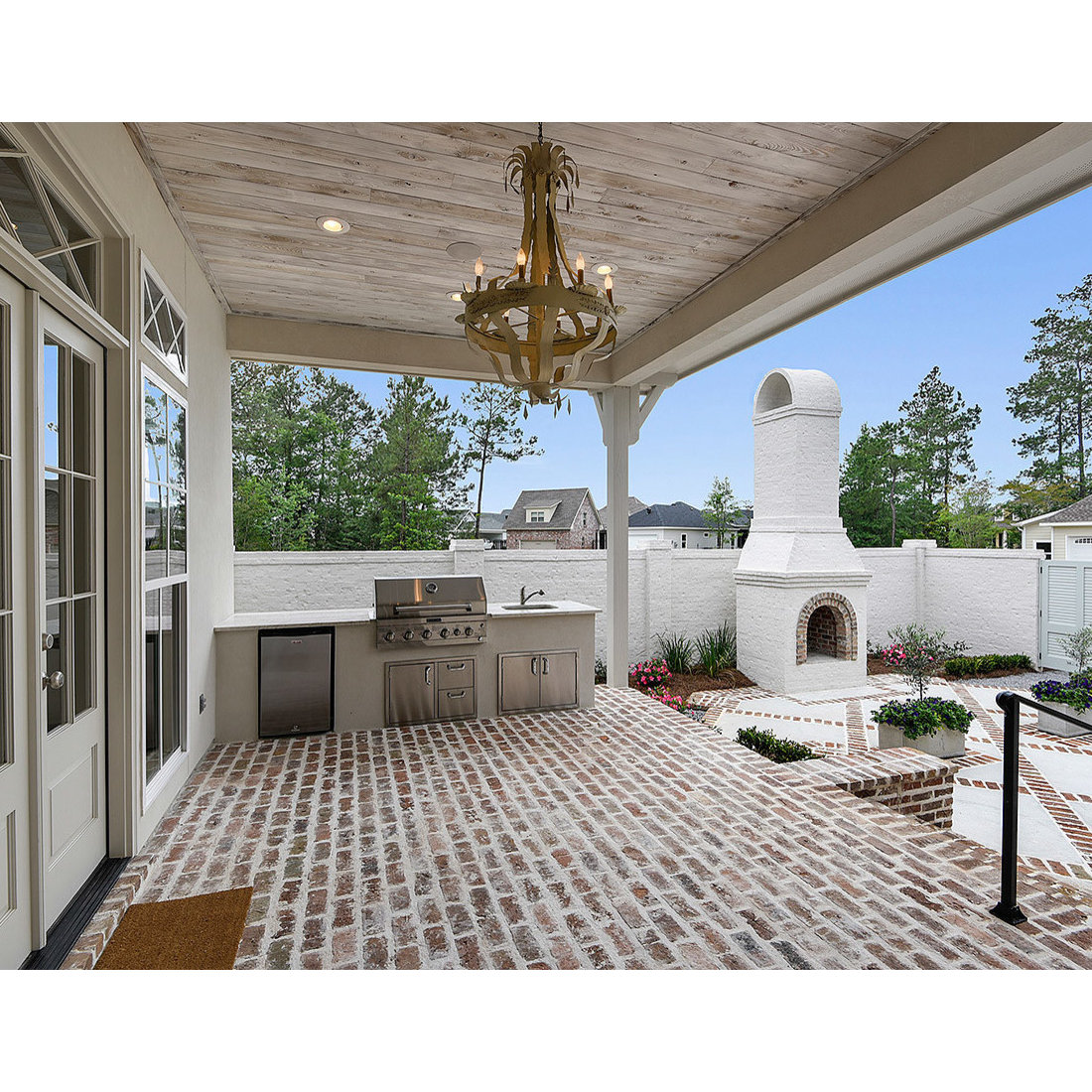 Transitional Porch