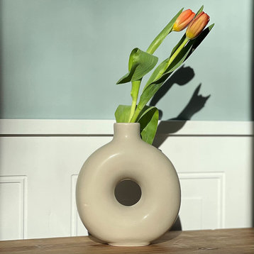 Infinity Ring Vase Beige, 7.75"