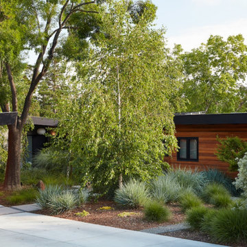Sports Enthusiasts’ Hideaway by Klopf Architecture
