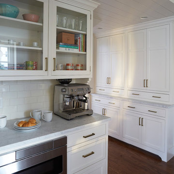 Modern Family Kitchen - Glen Ellyn