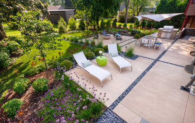 Inside Houzz: Soft Geometry in a Modern Wisconsin Garden