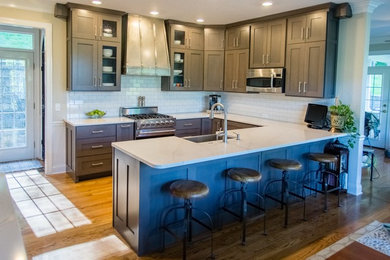 Inspiration for a modern kitchen remodel in Other