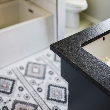 Black & White Vintage-Inspired Bathroom