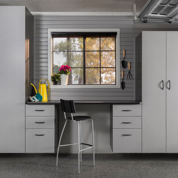 Silver Garage Workspace
