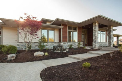 Inspiration for a contemporary exterior home remodel in Portland