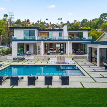 Sherman Oaks - Exterior