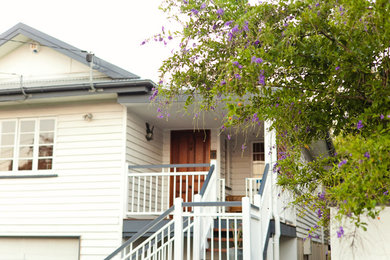 Inspiration for a contemporary entryway remodel in Brisbane
