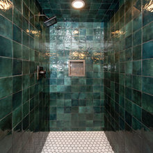 Middle bathroom