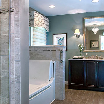 Lakeshore Bathroom