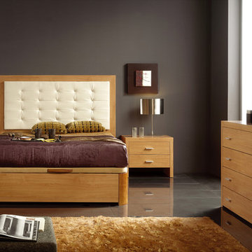 Dupen Contemporary Bedroom Set in Light Cherry - $1859.75
