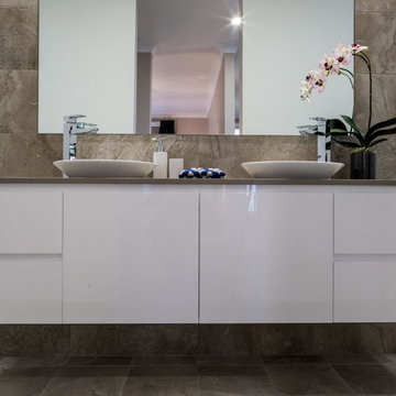 A beautiful ensuite to match the master bedroom