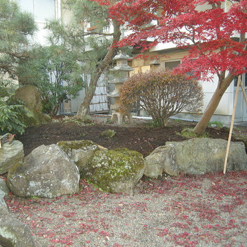 栃木県　Ｒ寺　苔張り作業