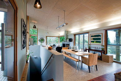 Design ideas for a contemporary home design in Hamilton.