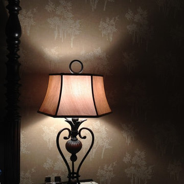 Herndon bedroom: The charm of wall paper