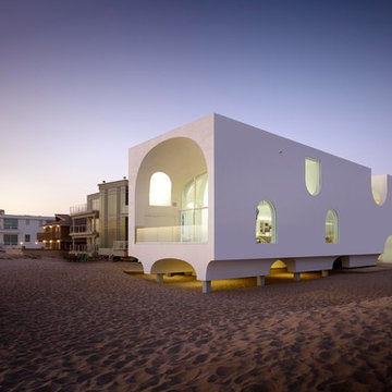 Vault House by Johnston Marklee - Oxnard California