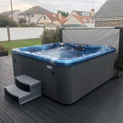 Arcadia GS on a composite deck - Hot Tubs