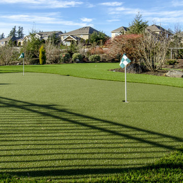 Lake Sammamish Backyard Putting Green