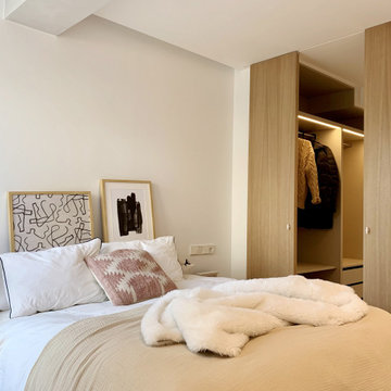 Dormitorio con vestidor