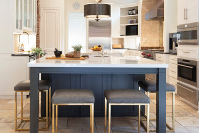 Kitchen - eclectic kitchen idea in Houston