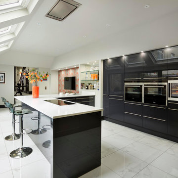 Black Gloss Kitchen Extension