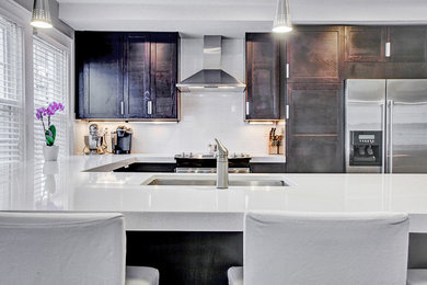 Inspiration for a contemporary kitchen remodel in Columbus