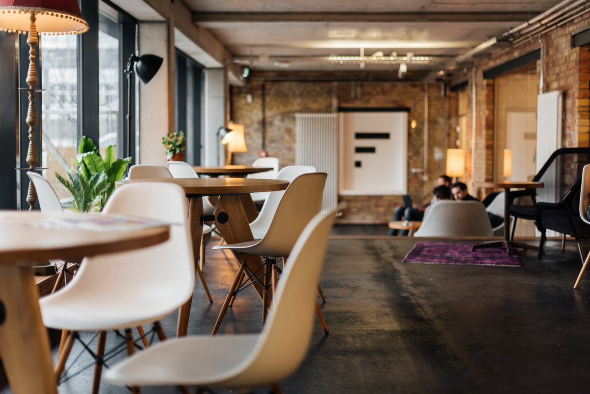 edison glow @ factory coworking (berlin)