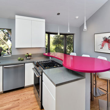 La Honda Artful Kitchen