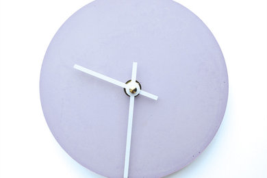 Design Uhr lila