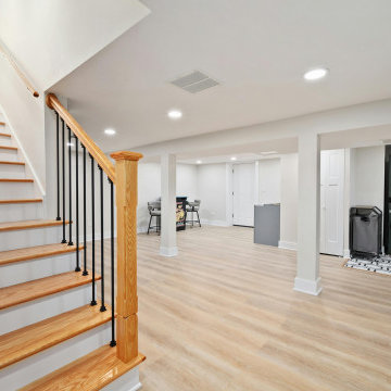 Single-Family Ranch House 16