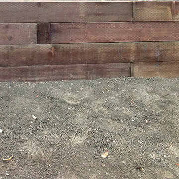 Backyard Drought-tolerant Design with Retaining Wall & Deomposed Granite
