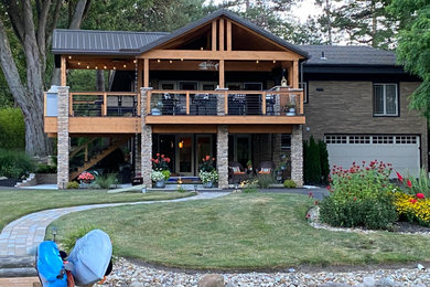 Beach style deck photo in Cleveland