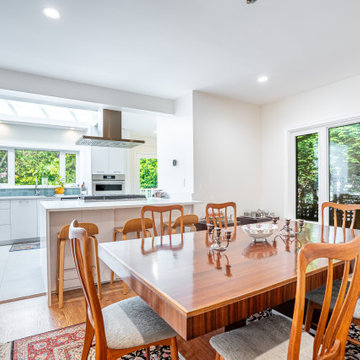 Open Concept Dining Area Connected to Modern Kitchen – Kerrisdale Vancouver Reno