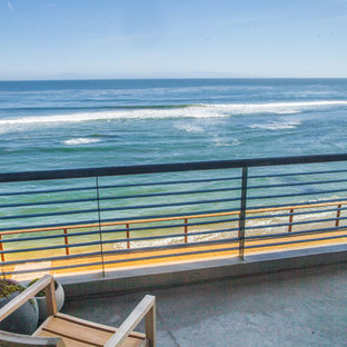 Upper Level Balcony Views