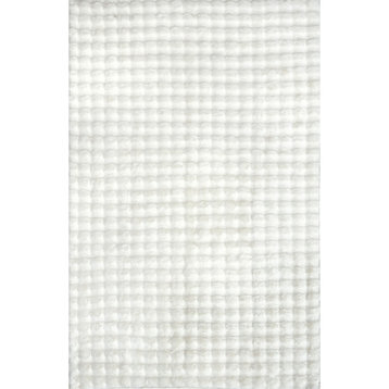 nuLOOM Jeni Solid Faux Rabbit Machine Washable Area Rug, White 5' x 8'