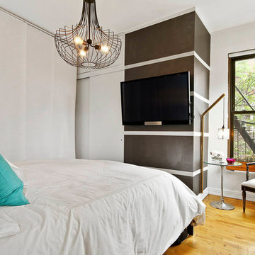 Chelsea Brownstone Apartment