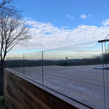 Frameless Glass Deck Railing - Beford NY