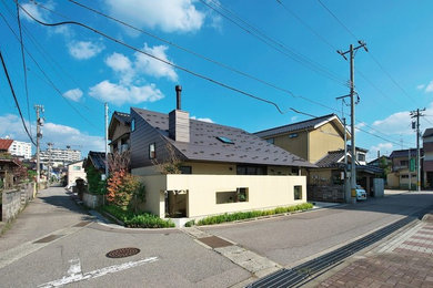 大屋根の家