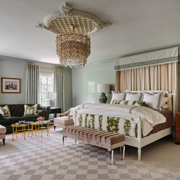 High gloss walls in a European-inspired traditional primary bedroom