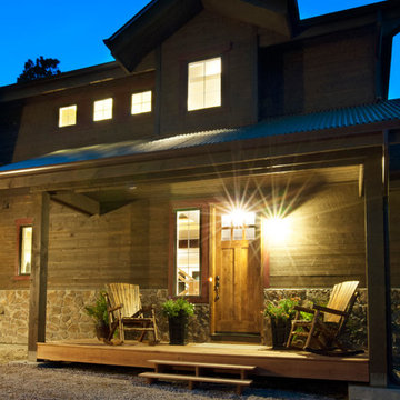 Elizabeth Custom Home Tucked In The Trees
