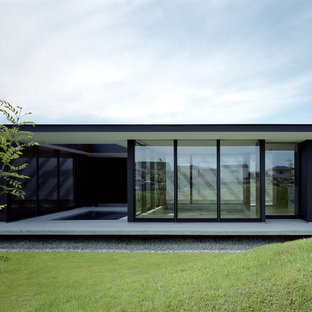 他の地域のモダンスタイルのおしゃれなデッキの写真